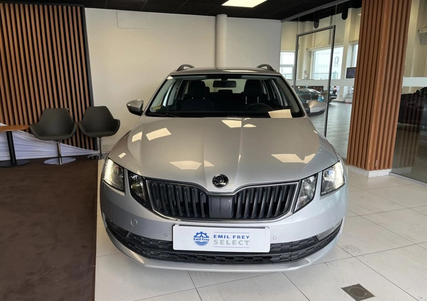 Skoda Octavia cena 54900 przebieg: 134873, rok produkcji 2019 z Limanowa małe 121